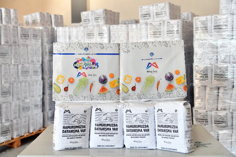 “Hamurumuzda dayanışma var”! Her haneye 10 kilo un