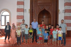 Kaymakam Özderin Yaz Kur’an Kursu Öğrencileri İle Bir Araya Geldi