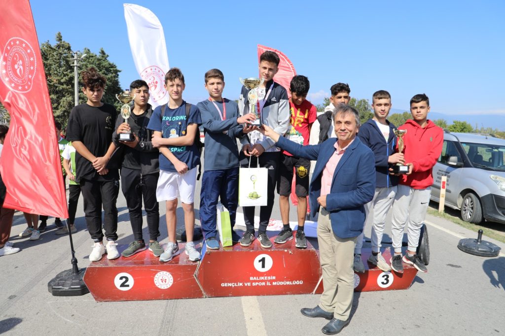 CUMHURİYET KOŞUSU BURHANİYE’DE YAPILDI