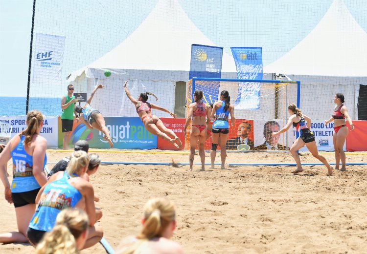 EHF Plaj Hentbolu ebt finalleri Konyaaltı’nda
