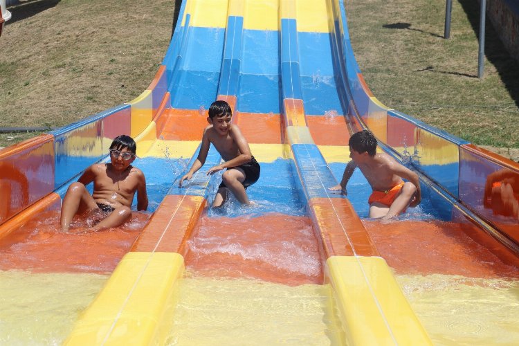 İzmit’in Aquapark’ı yeni sezonu başlattı