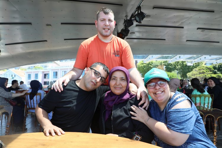 Kocaeli’de özel öğrencilerden İstanbul’a gezi