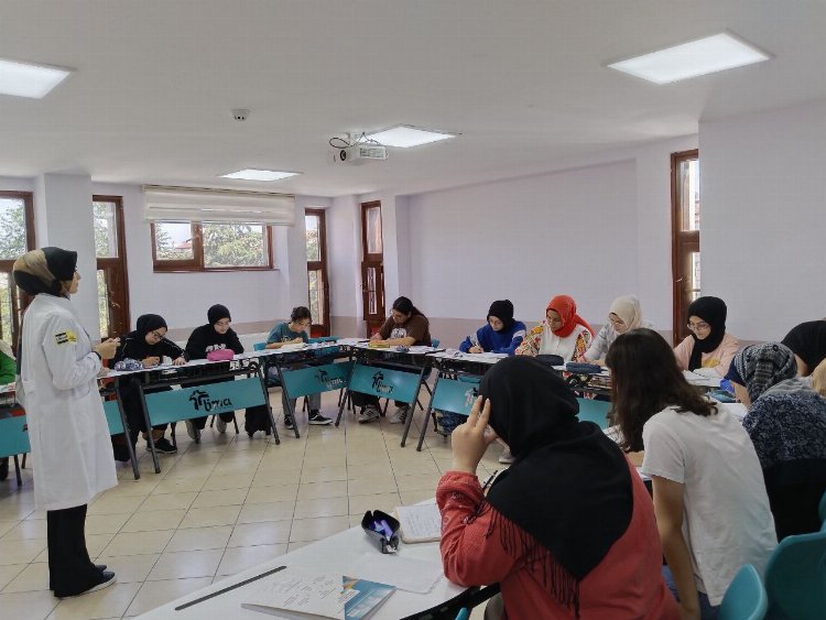 Konyalı öğrenciler YKS’ye yaz okulu ile hazırlanıyor