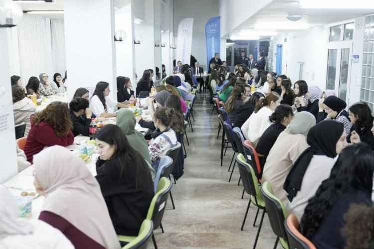 Ankara Üniversitesi’nden öğrencilere akşam yemeği