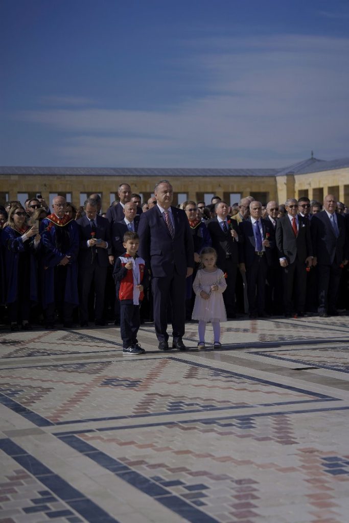 TED ailesinden Anıtkabir’e 100. yıl ziyareti