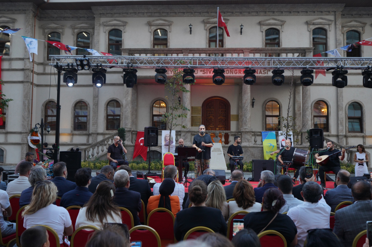 Sivas Kongresi’nin ruhunu İstanbul Beylikdüzü’nde yaşatılıyor