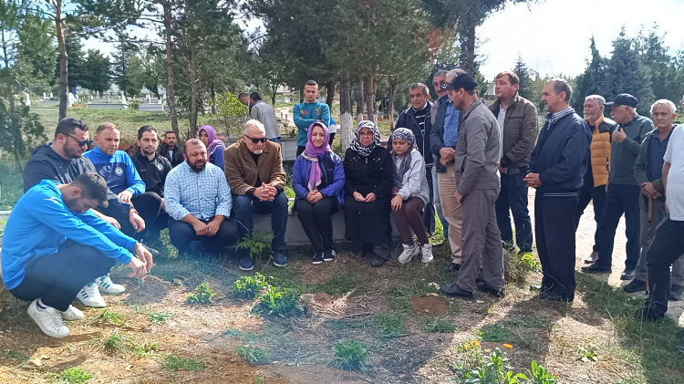 Pazaryerispor sezonu açtı… Merhum Mustafa Nemni unutulmadı!