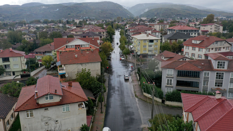 Sakarya Hendek’te Büyükşehir tablo gibi işledi