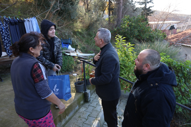 Başkan Günay’dan pastalı yeni yıl kutlaması