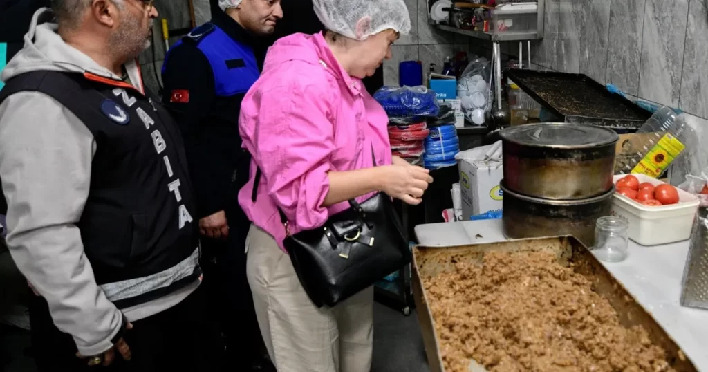 İzmir Bornova’da fırınlara ‘gece’ denetimi!