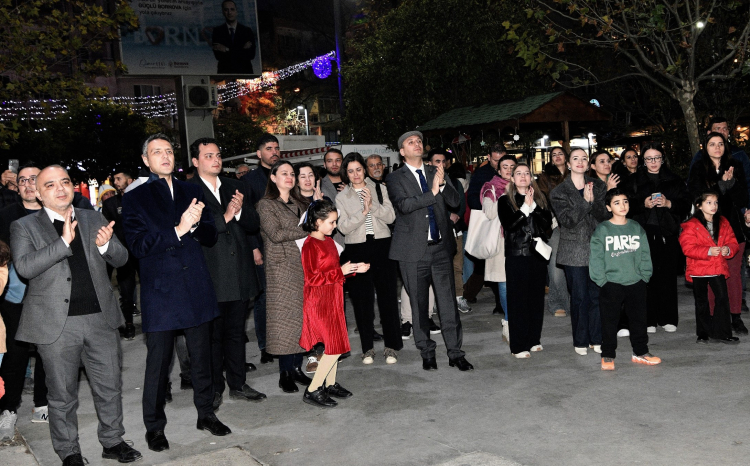 İzmir Bornova’da ‘Yeni Yıl’ coşkusu