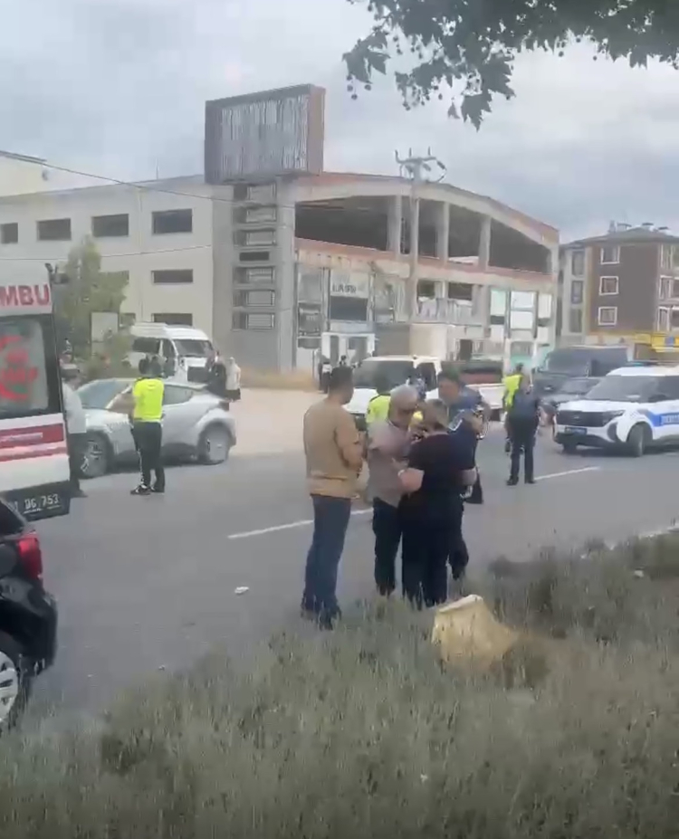 Düzce’de otomobil yayaya çarptı