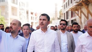 Bakan Kurum Bakırcılar Çarşısı’ndan Seslendi: “Deprem Bölgesinde 24 Saat Çalışıyoruz”