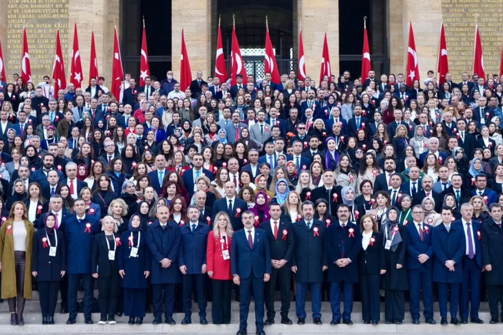 81 ilin ilden gelen öğretmenler Ata’nın huzurunda