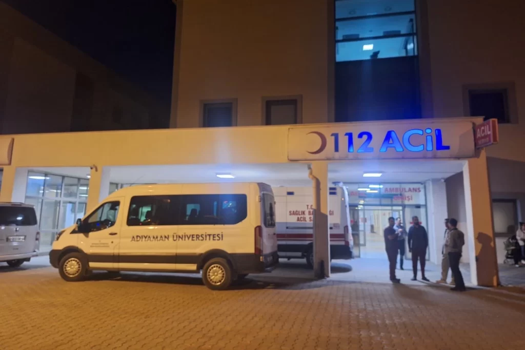 Adıyaman’da KYK Yurdu’nda toplu zehirlenme şüphesi… 40 öğrenci hastaneye kaldırıldı!