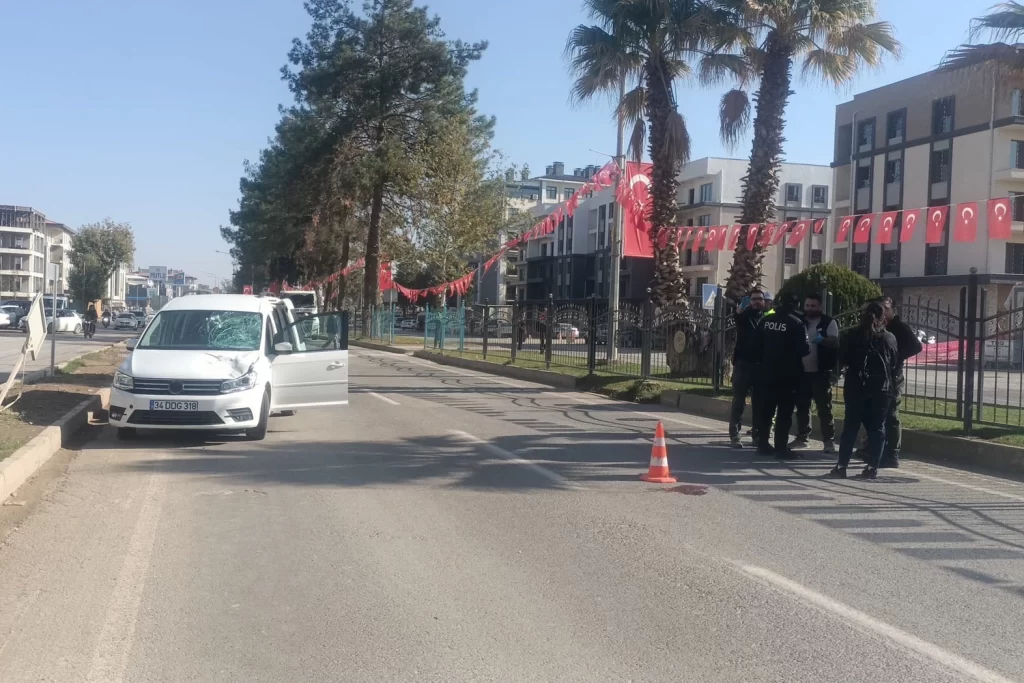 Adıyaman’ın sevilen ismi ‘Emel Abla’ trafik kazasında ağır yaralandı