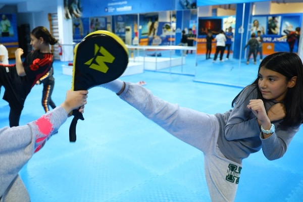 Antalya’da çocuklara 365 gün destek