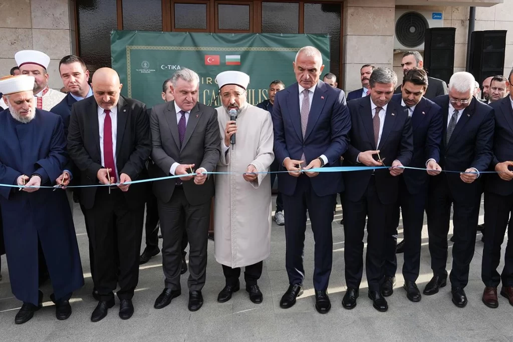 Bulgaristan’da Kırcaali Yeni Cami ve Külliyesi törenle açıldı