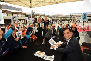 Bursa’da Osmangazi Kitap Fuarı zengin içeriğiyle sürüyor