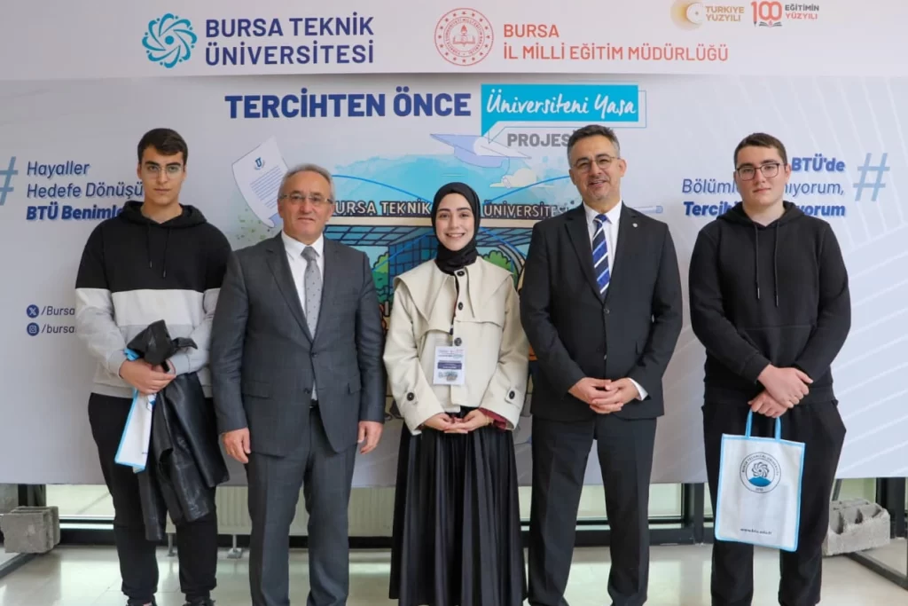 Bursa’da ‘Tercihten Önce Üniversiteni Yaşa’ projesi başladı