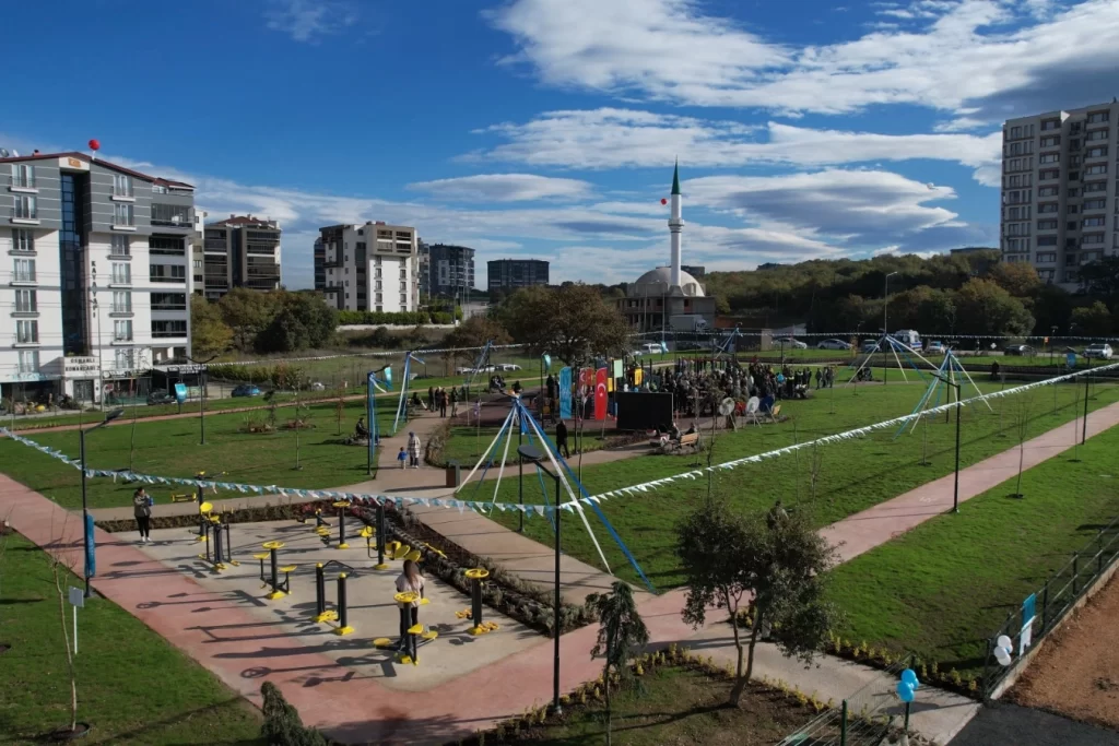 Bursa Nilüfer’de Kardelen Parkı ve Koşu Yolu açıldı