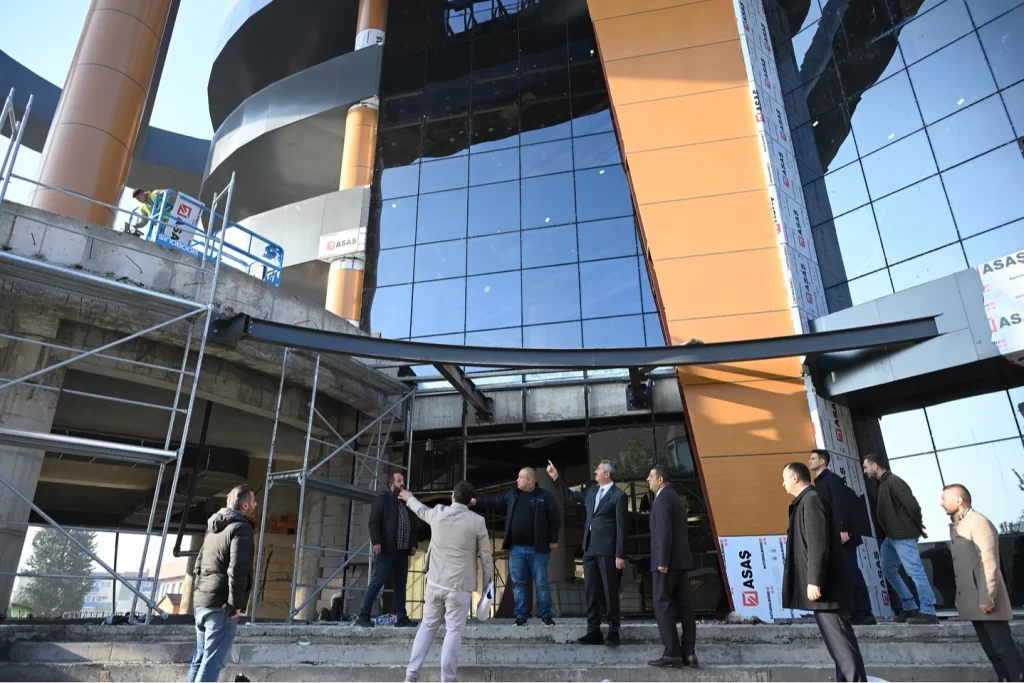 Edirne’de 200 bin kitaplık ‘Halk Kütüphanesi’ tamamlanıyor