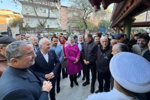 İzmit’te Başkan Hürriyet’ten sabah mesaisi