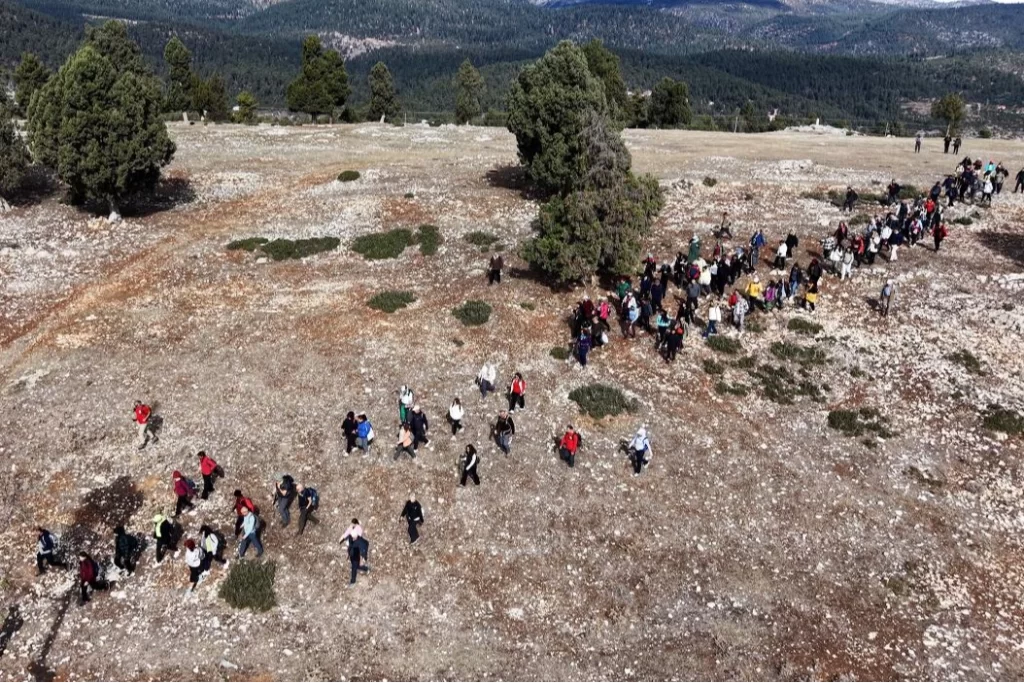 Mersin’de tarihi kilikya yolu yürüyüşüne yoğun ilgi