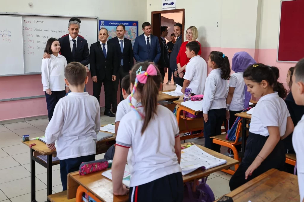 Minik Ravza arkadaşlarına verdiği ‘Yusuf Alemdar’ı getireceğim sözünü tuttu