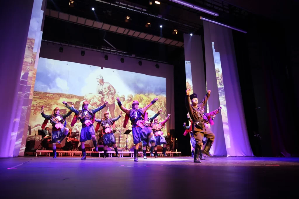 Muğla’da zeybek ve türkülerle Atatürk anıldı