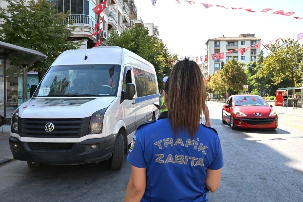 Manisa Zabıtası 7/24 sahada