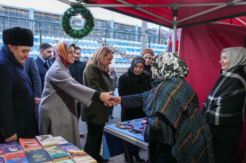Ankara’da kadın emeği yeni yıl pazarı Keçiören’de ziyarete açıldı