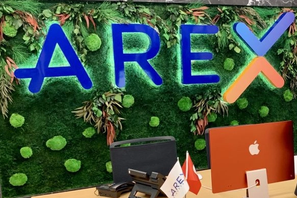 Arex Sigorta’da fahiş prim ve usulsüz işlemler soruşturması: 18 şüpheli gözaltında, 12 kişi aranıyor!