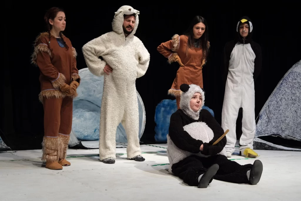 Bursa Yıldırım’da çocuklar tiyatroyla büyüyor