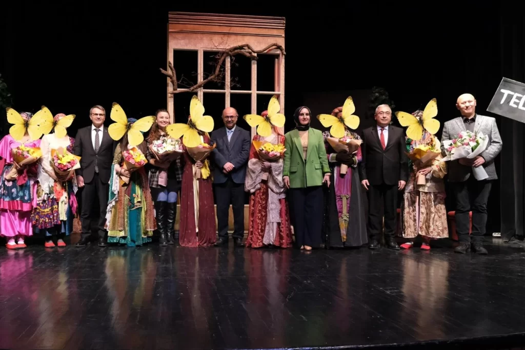 Devlet Tiyatroları çocukları masal dolu yolculuğa çıkarıyor