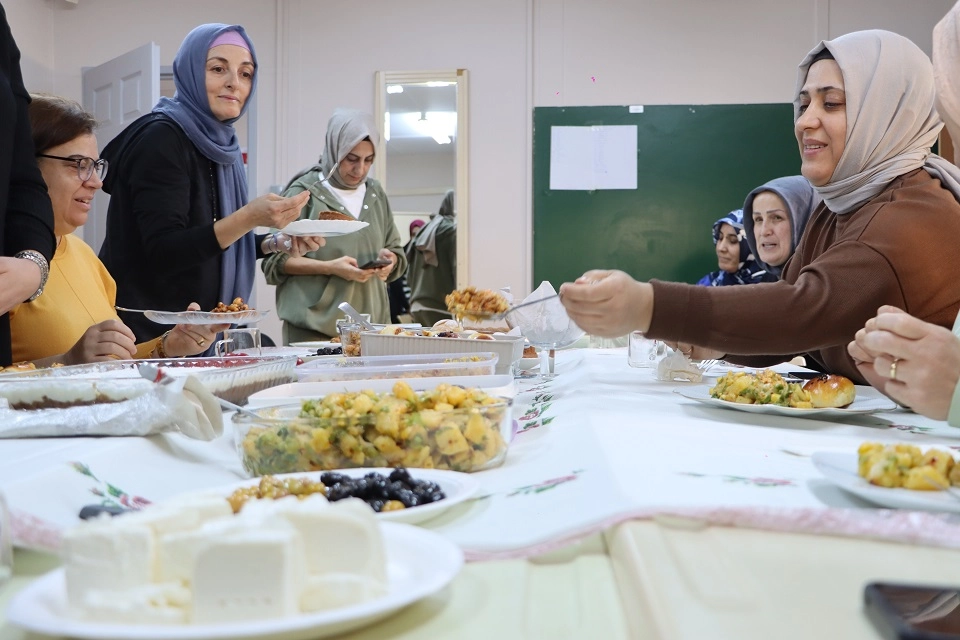 İstanbul Maltepe’de ‘yerli malı’ kadın emeğiyle kutlandı