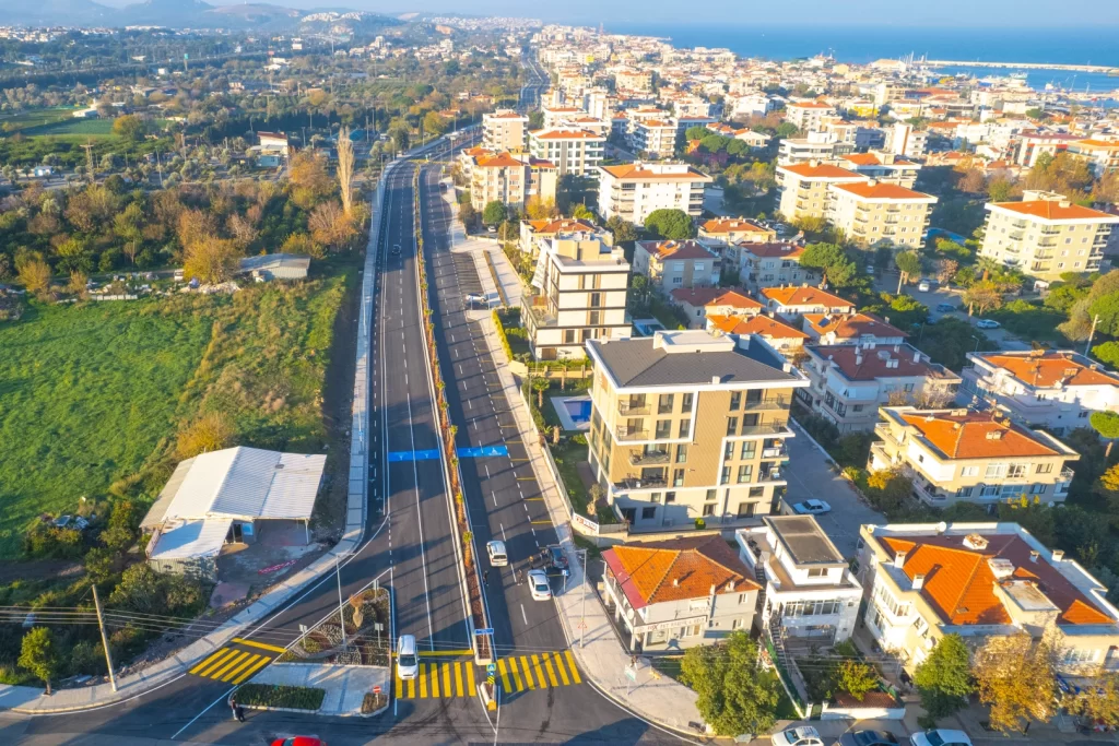 İzmir’de Cumhuriyet Bulvarı’nın ilk etabı tamamlandı