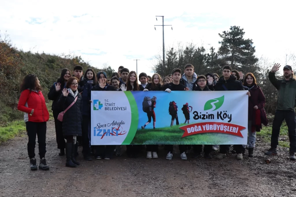 İzmit’ten çevreye duyarlı gençlere destek