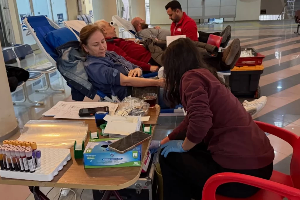 Kan stoklarına Gölcük Belediyesi’nden güçlü destek