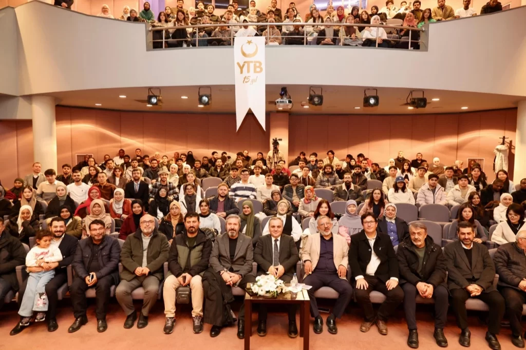 Kayseri Uluslararası Öğrenci Akademisi’nin açılış dersi Prof. Dr. Altun’dan