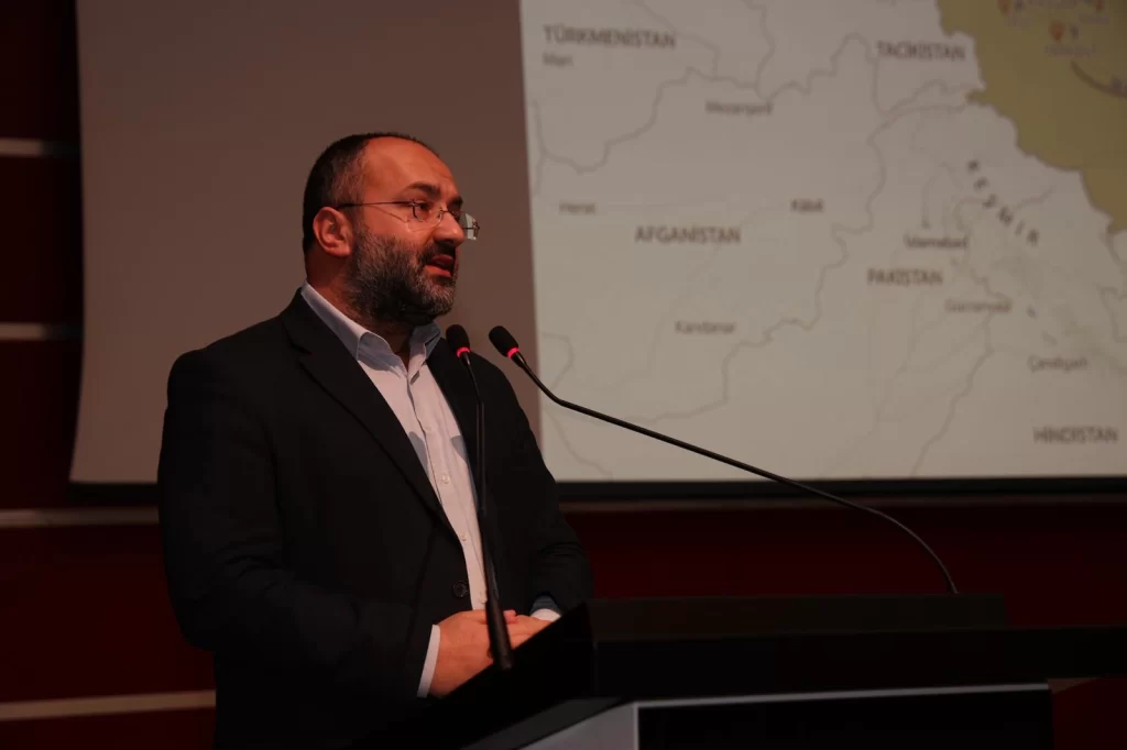 Kocaeli Gebze’de Taha Kılınç söyleşisine yoğun ilgi