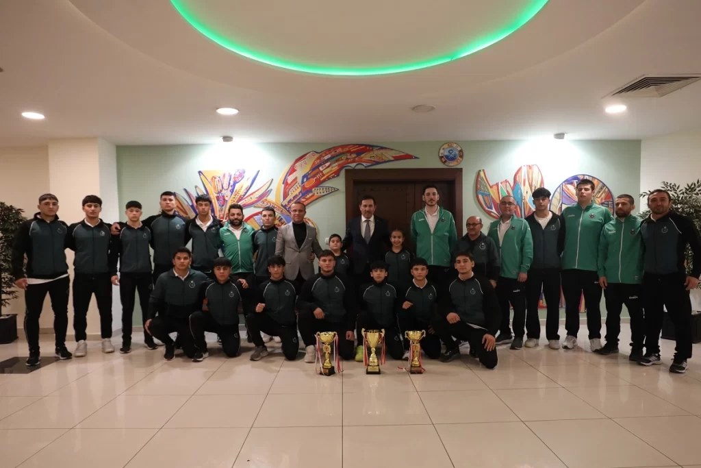 Konya Karatay Belediyespor’dan Başkan Kılca’ya çifte gurur ziyareti