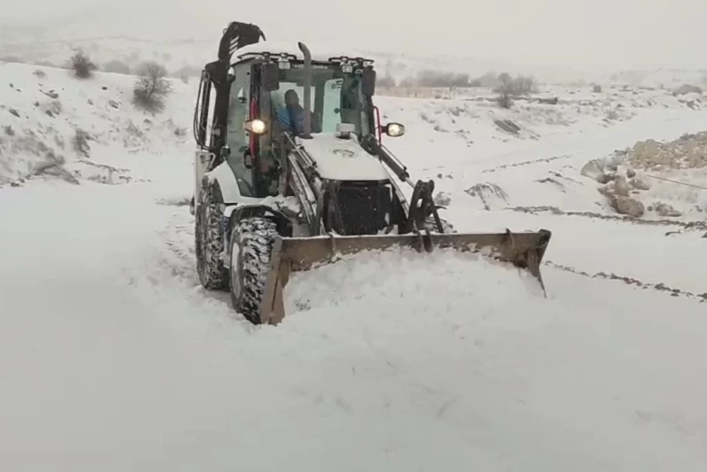 Malatya Büyükşehir’den yoğun kar mesaisi