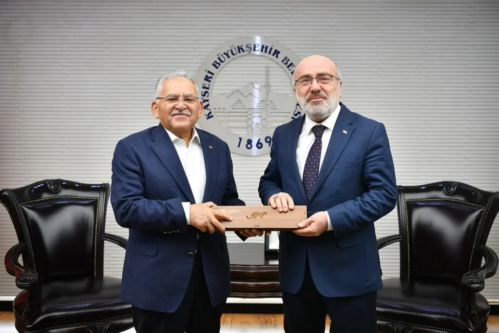 Memduh Büyükkılıç’tan KAYÜ’ye gastronomi teşekkürü