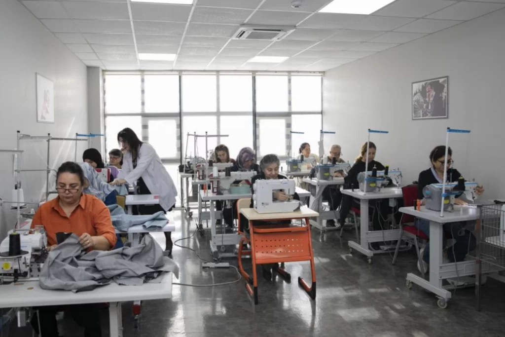 Mersin’de giyim üretim kurslarına yoğun ilgi