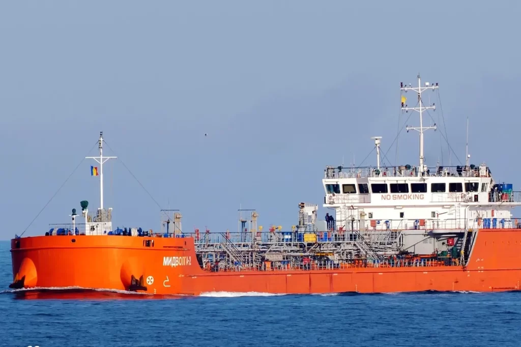 Rusya’dan Gürcistan’a seyreden MIDVOLGA-2 tankeri saldırıya uğradı