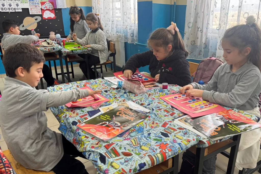 Sakarya’da bilimin renkli dünyasına adım attılar