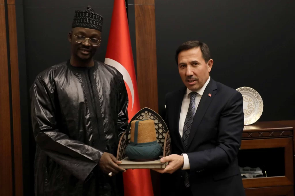 Senegal Ankara Büyükelçisi’nden Konya Karatay’a ziyaret