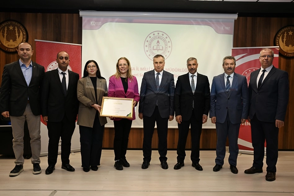 Sıfır atıkta Bursa birincisi İnegöl’e çevre beratı