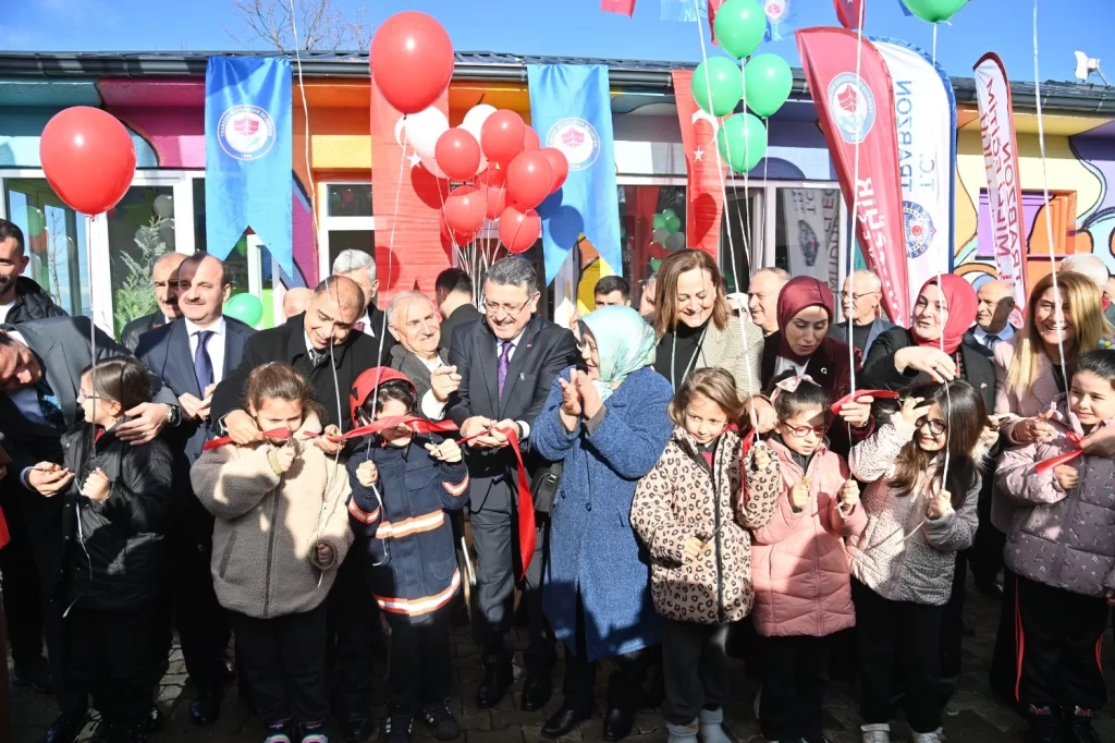 Trabzon’da Çilekli Düşler Köyü Yaşam Merkezi açıldı